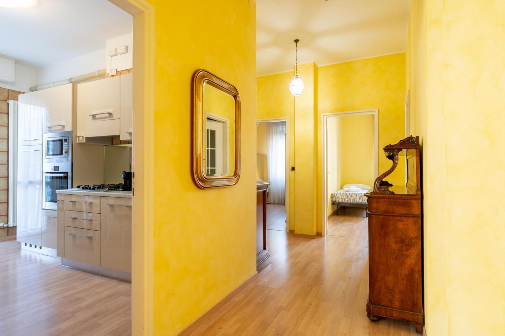 Spacious Apartment At Como Lake マンデッロ・デル・ラーリオ エクステリア 写真